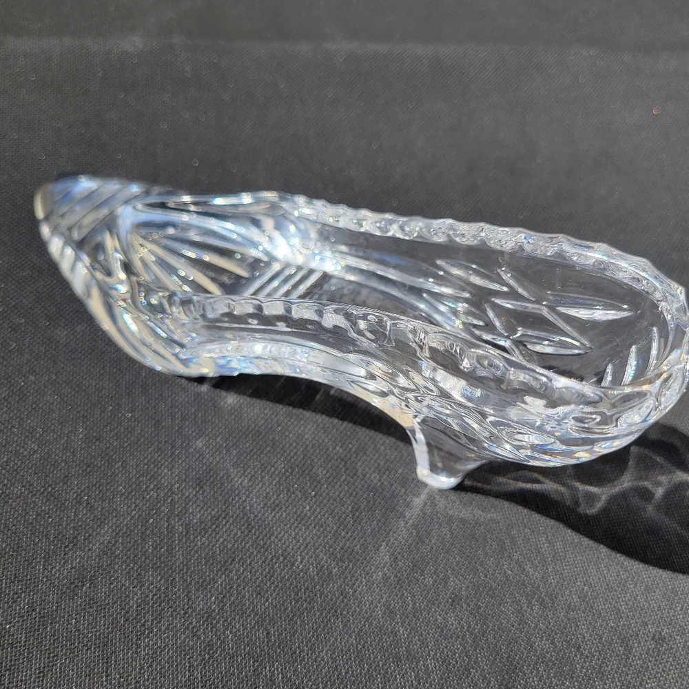 Glass Slipper ~ Cinderella ~ Bridal ~ Fashionista ~ Pretty! ~ GUC